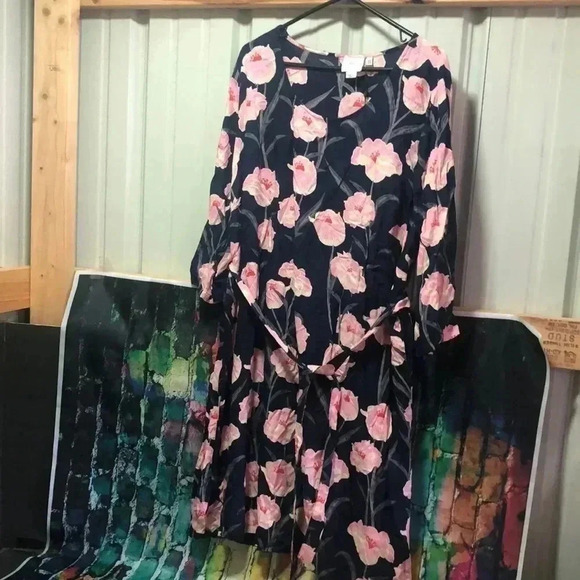 Junarose plus size dress navy with floral size 22 - Picture 1 of 11